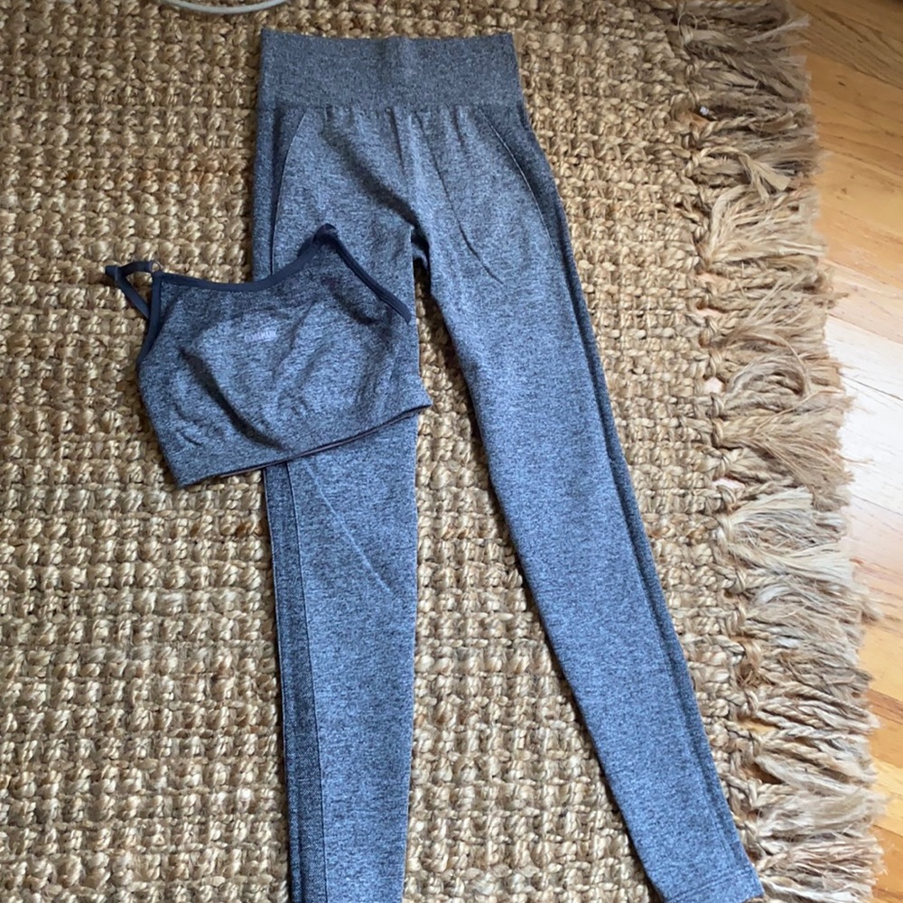 Gymshark gray workout set size XS